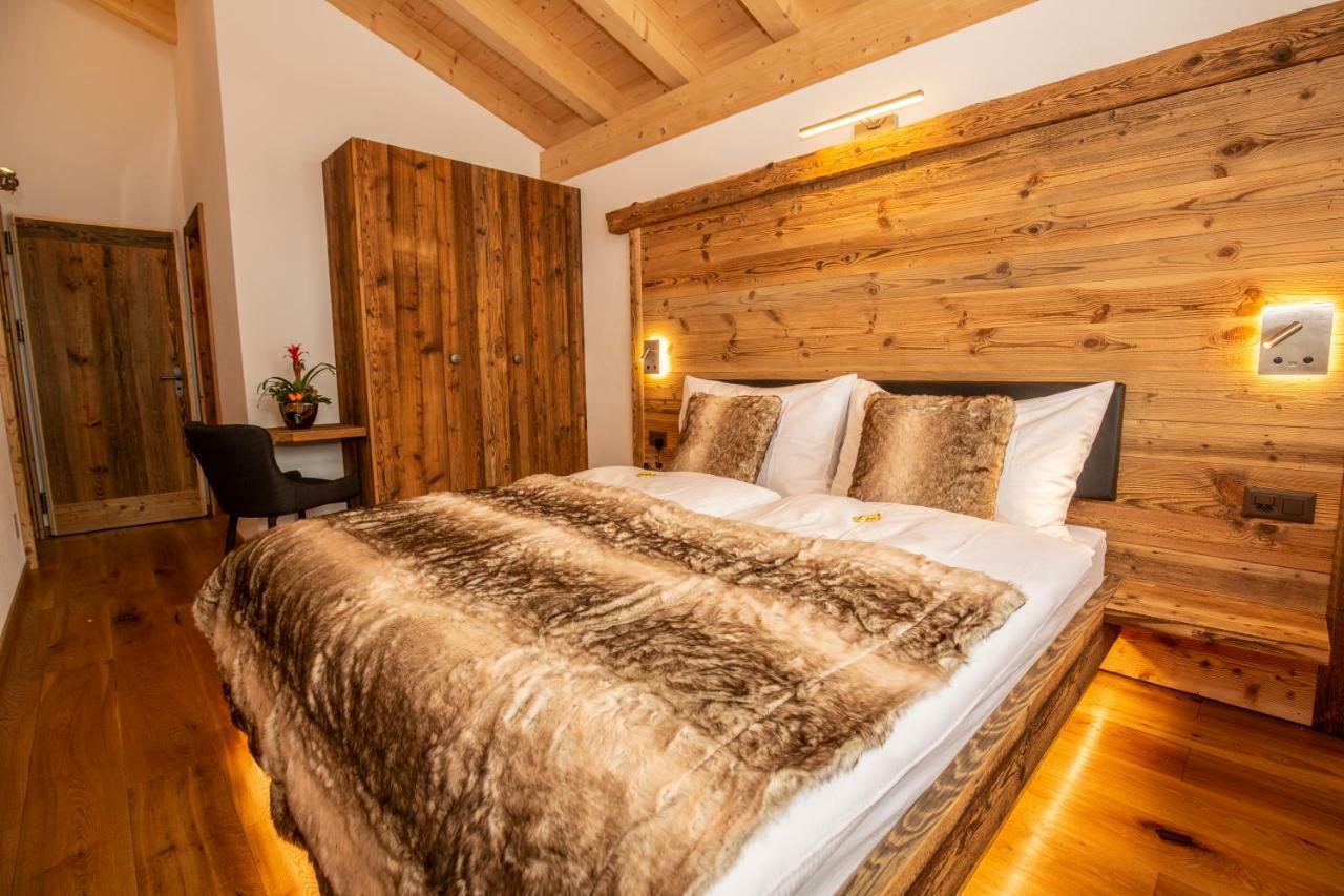 Palace Luxury Wellness Apartment And Boutique Hotel Ski-In-Out Saas-Fee Esterno foto