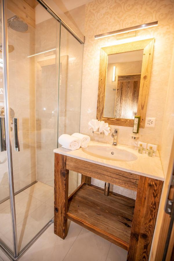 Palace Luxury Wellness Apartment And Boutique Hotel Ski-In-Out Saas-Fee Esterno foto
